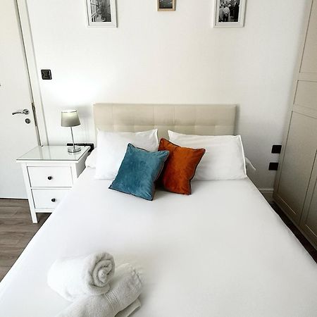 Master Penthouse Double Room Ensuite With Private Terrace - Grand Central House Gibraltar Exteriér fotografie
