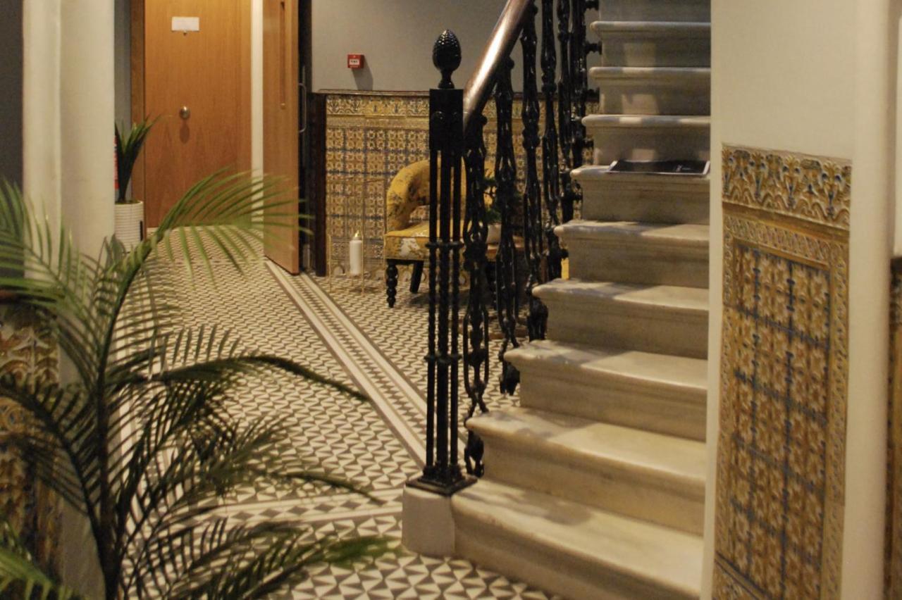 Master Penthouse Double Room Ensuite With Private Terrace - Grand Central House Gibraltar Exteriér fotografie